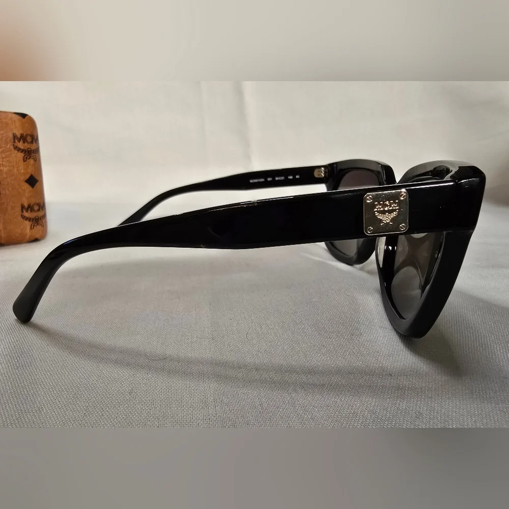 MCM Sunglasses - Picture 4 of 4